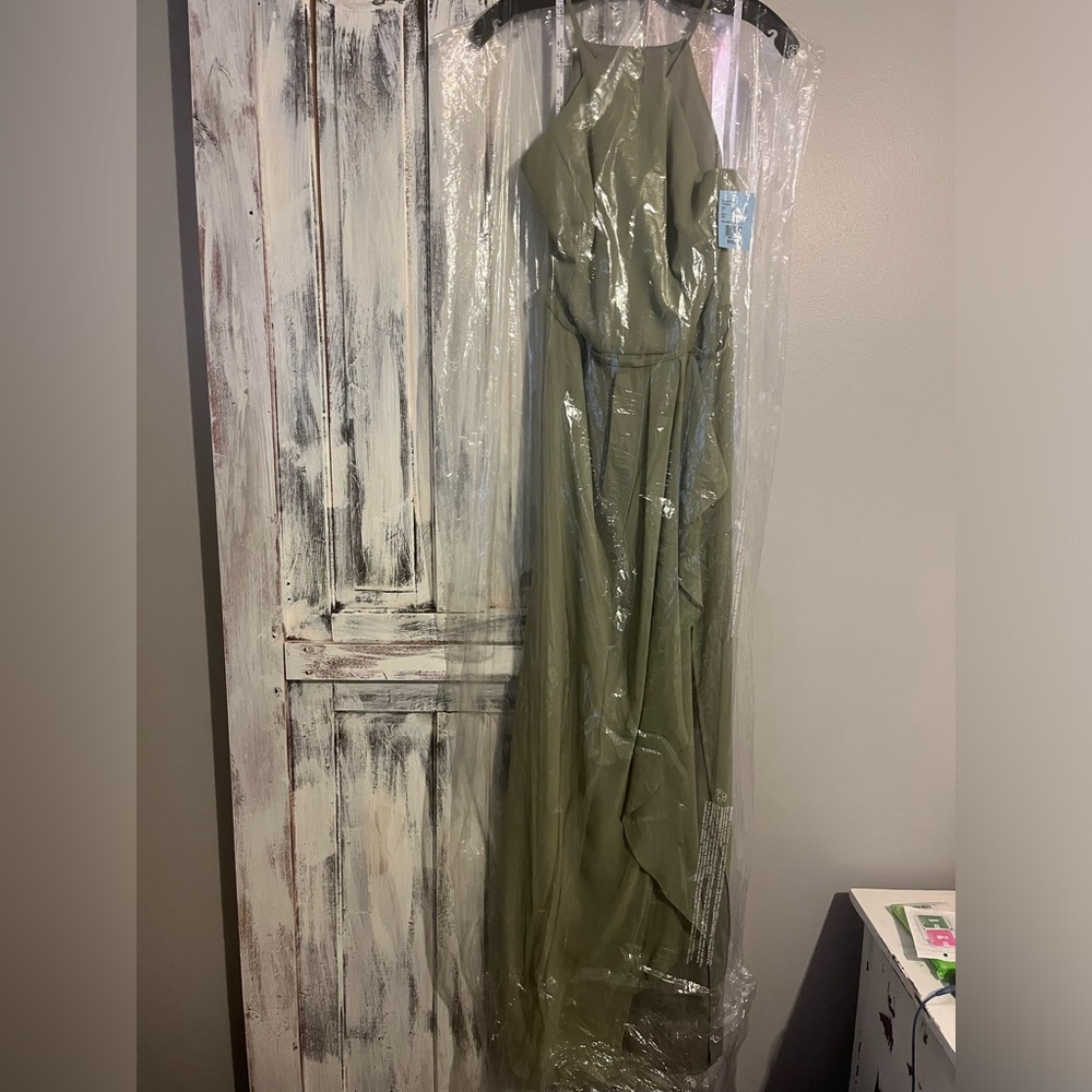 David’s Bridal Eucalyptus bridesmaid dress Bridal size 12